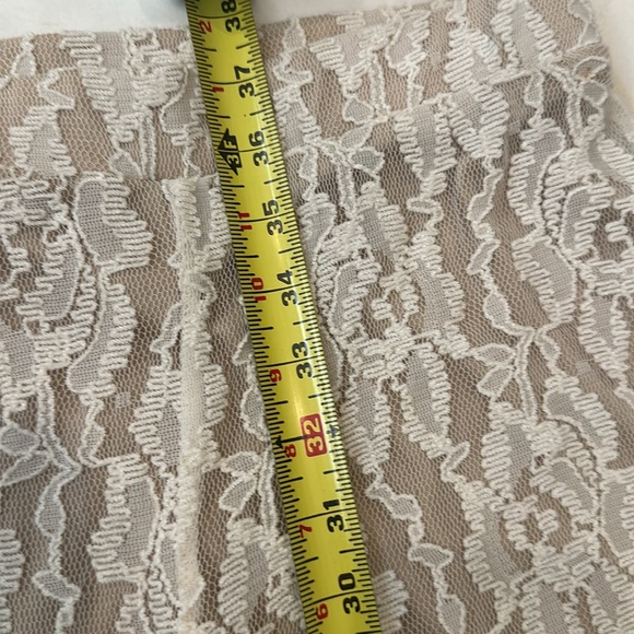 Lacey shorts/pants - Picture 5 of 5